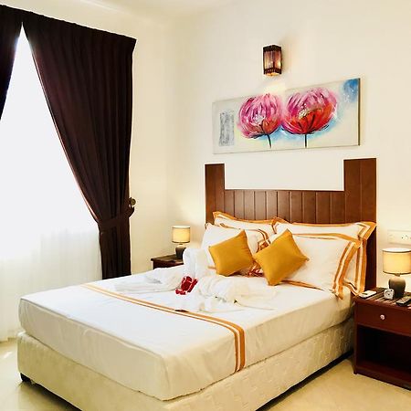 Ceylon Pearlwing Resort Negombo Exterior foto